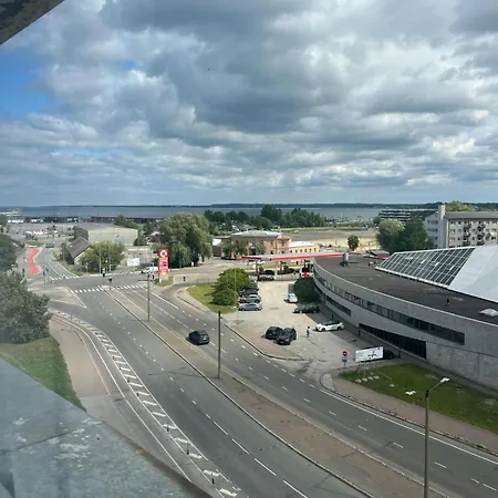 Bright & Peaceful Near Old Town