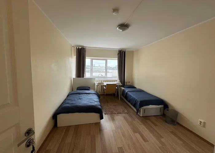 Bright & Peaceful Near Old Town